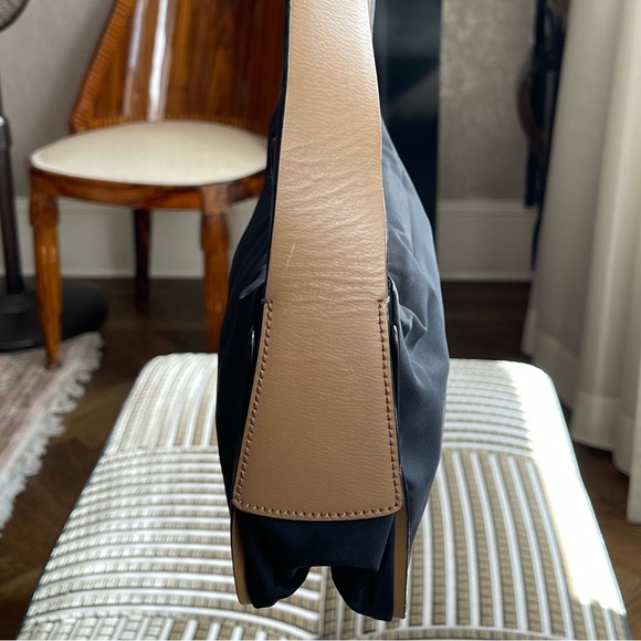 Vintage Bally Nylon and Leather shoulder bag - Picture 3 of 8